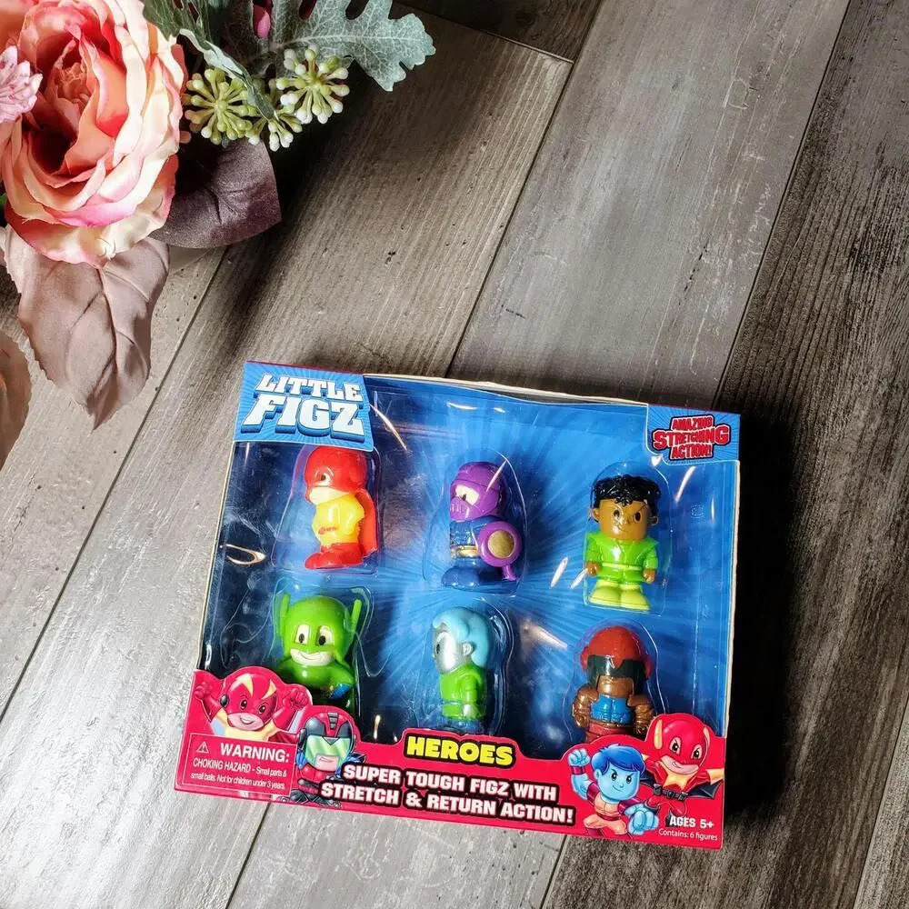 NWT Magic Time Lil Figz - Hero Action Figures